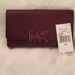 Michael Kors Florence multiple compartment wallet